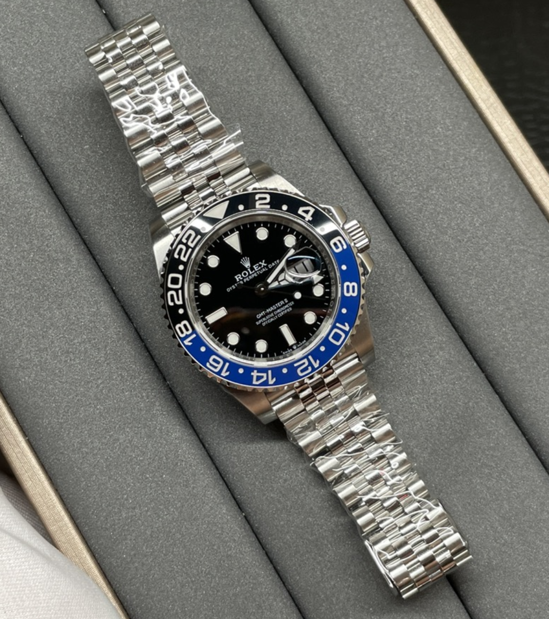 Rolex GMT-Master II “Batman” (40 MM)