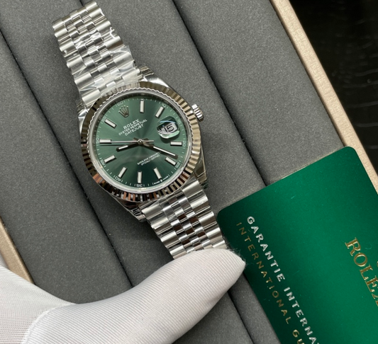 ROLEX DAYJUST 41MM (GREEN DIAL)