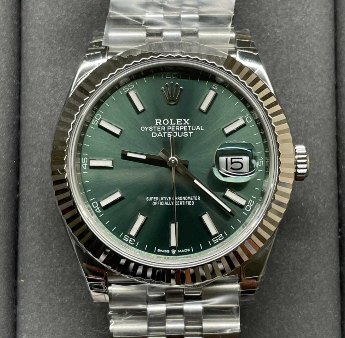 ROLEX DAYJUST 41MM (GREEN DIAL)
