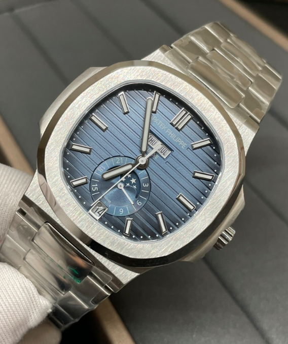 PATEK PHILIPPE SPORT NAUTILIUS