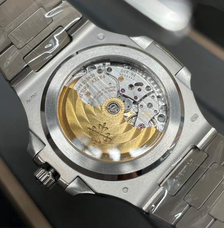 PATEK PHILIPPE NAUTILIUS SERIES 5811