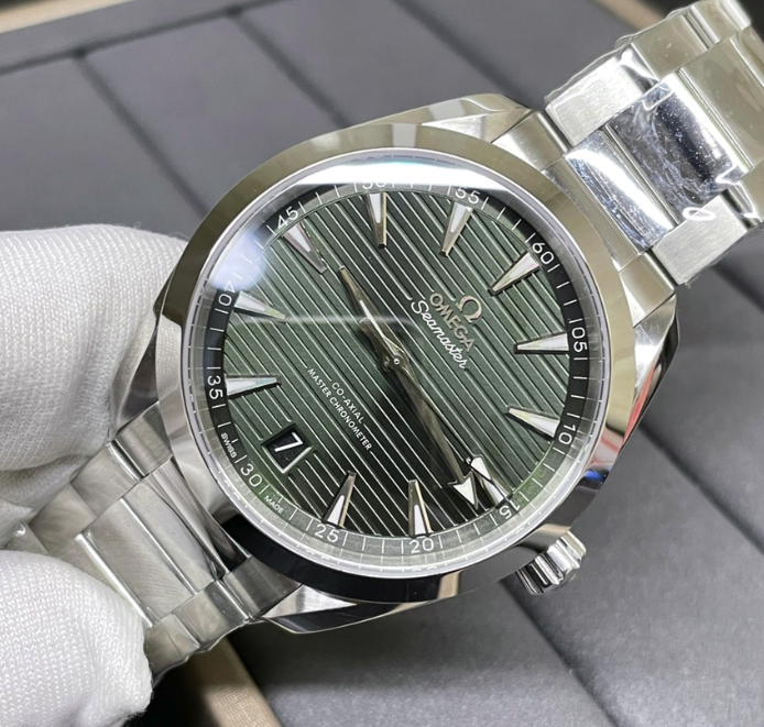 OMEGA seamaster 150M AQUATERRA GREEN DIAL