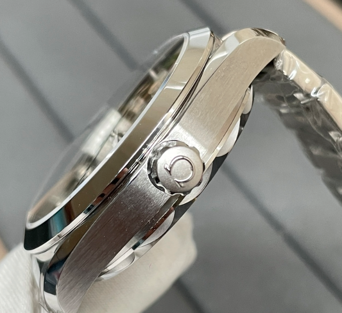 OMEGA seamaster 150M AQUATERRA GREEN DIAL