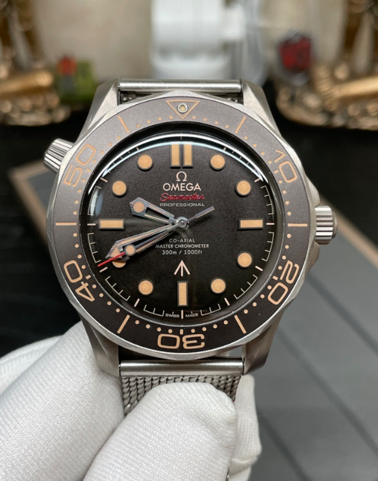 OMEGA JAMES BOND 007 INGENIUS INHERITANCE