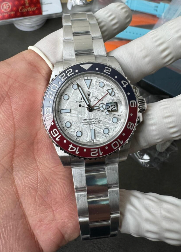 ROLEX GMT-MASTER II ''PEPSI METIORITE DIAL''