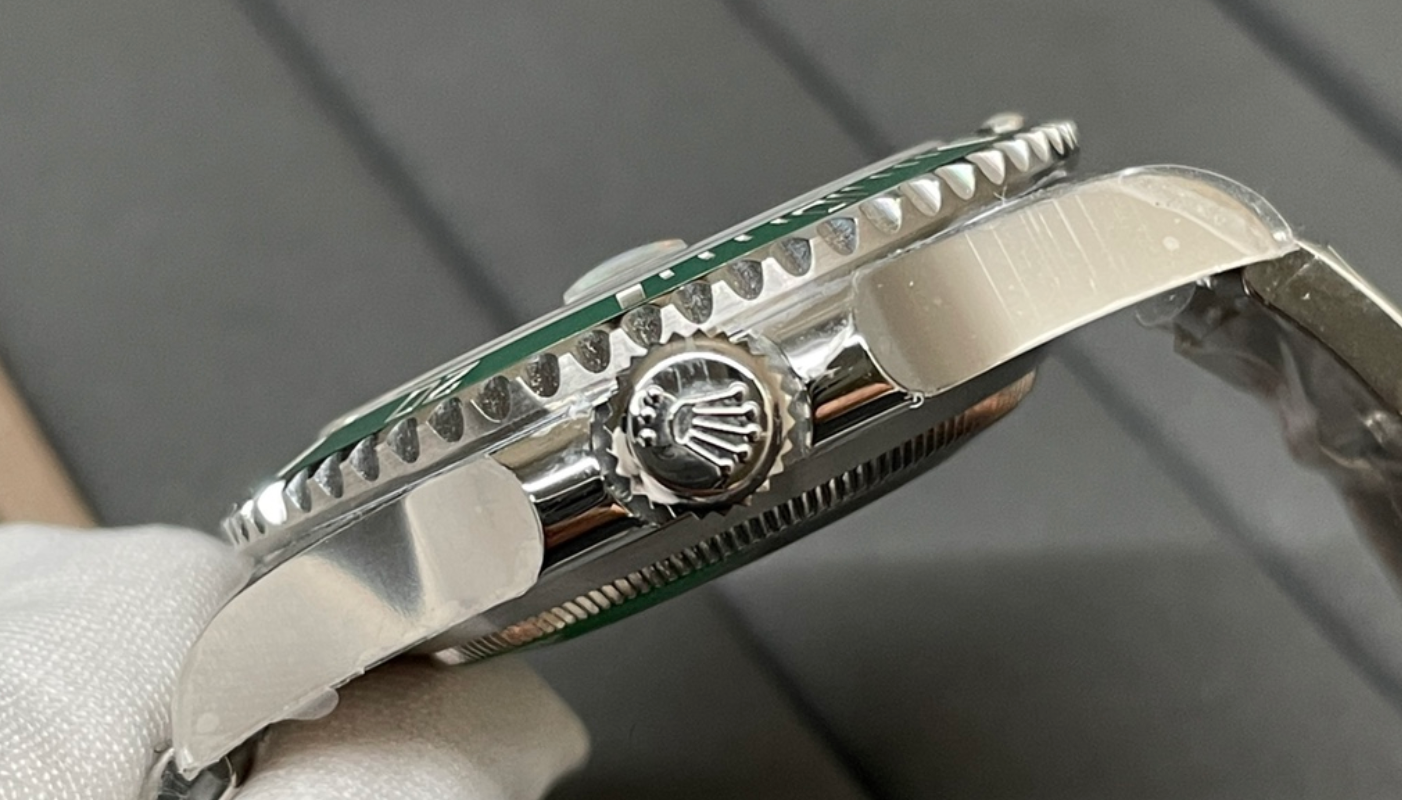 Rolex Submariner Date “Kermit” 41 mm (Ref. 126610LV)