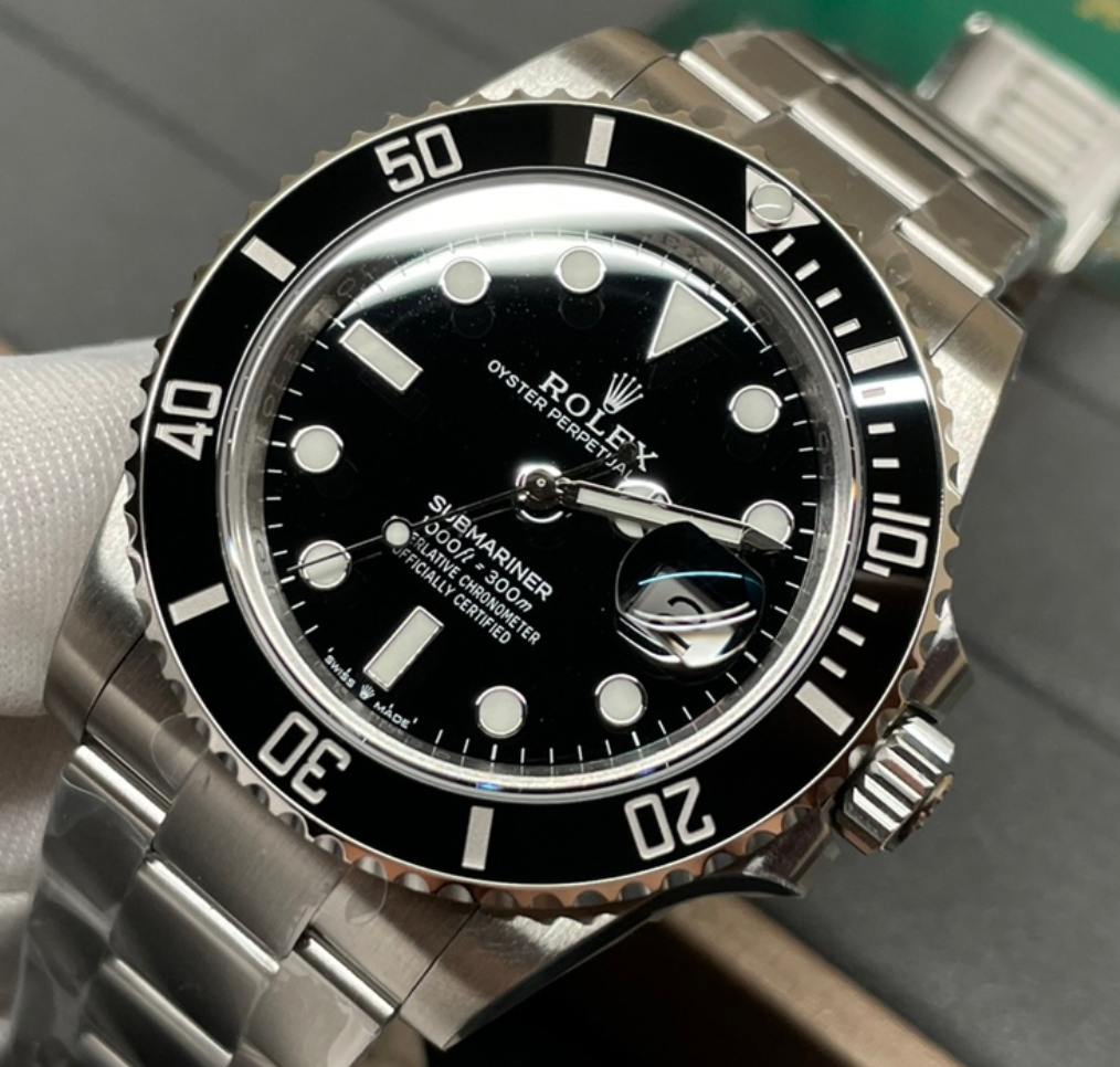 ROLEX SUBMARINER BLACK GHOST