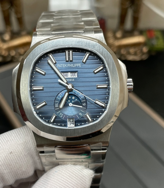 PATEK PHILIPPE SPORT NAUTILIUS