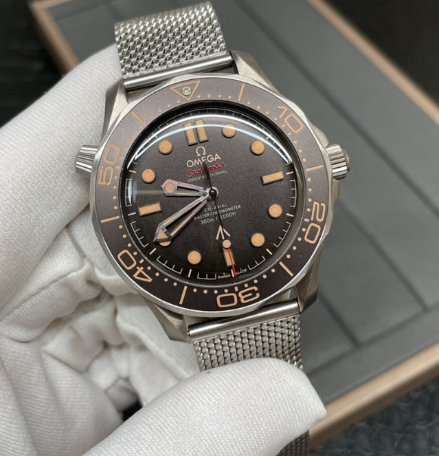 OMEGA JAMES BOND 007 INGENIUS INHERITANCE