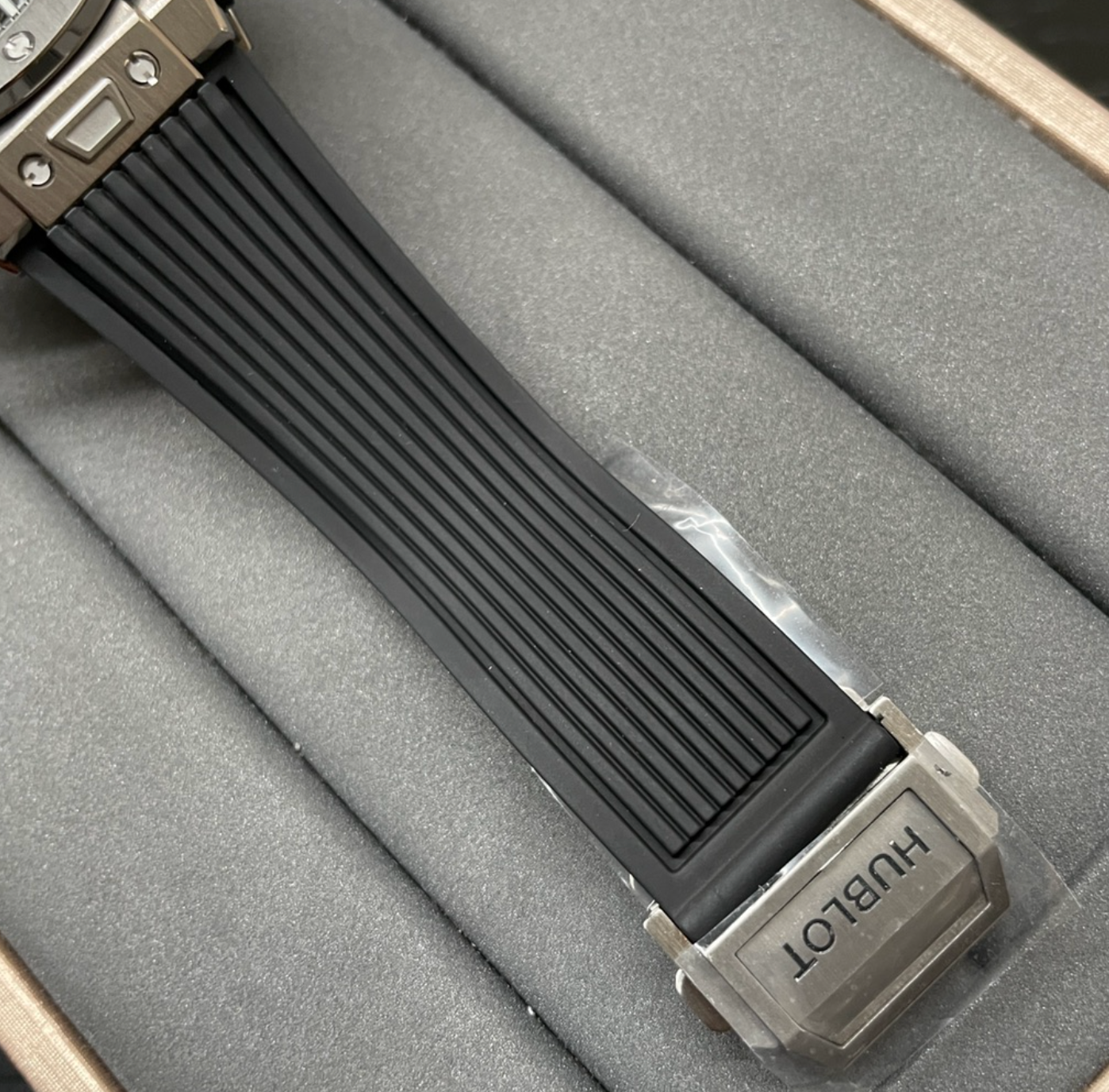 HUBLOT BIGBANG TITANIUM