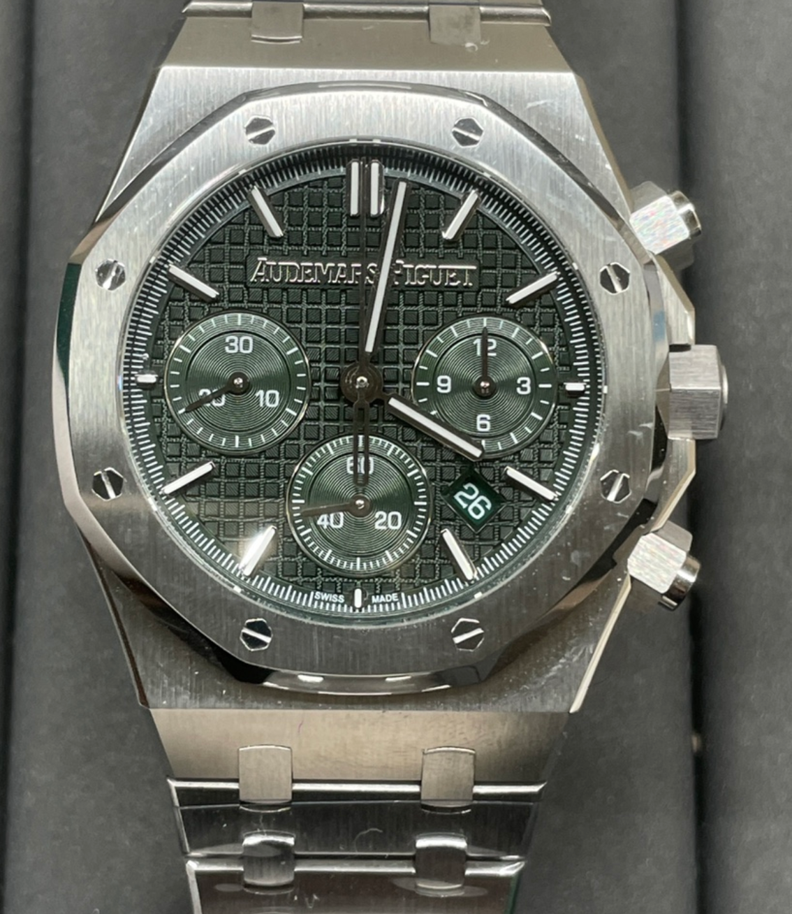 AUDEMARS PIGUET ROYAL OAK GREEN DIAL